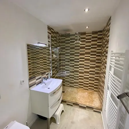 Apartamento Parenthese Au Bord De L'etang Bages (Aude)